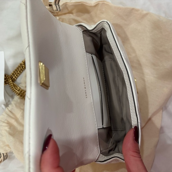 White Quilted Leather Crossbody Bag - Picture 5 of 6